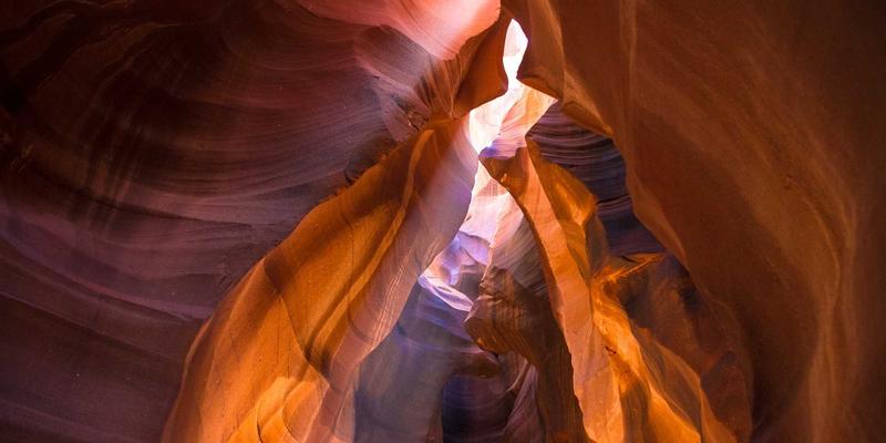 多云网络连接与统一管理：故障排除、网站维护与技术支持的实战指南